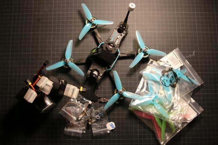 Diatone Roma F4 6S met batterijen en nieuwe VTX, Audio, Tv en Foto, Drones, Gebruikt, Drone met camera, Ophalen of Verzenden