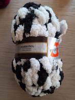 1 bol om sjaal te breien  4points, Hobby & Loisirs créatifs, Tricot & Crochet, Enlèvement ou Envoi, Neuf, Tricot
