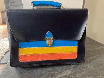 Vintage boekentas voor kleuters beschikbaar voor biedingen