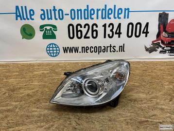  B KLASSE W245 XENON KOPLAMP LINKS ORIGINEEL A1698205161 beschikbaar voor biedingen