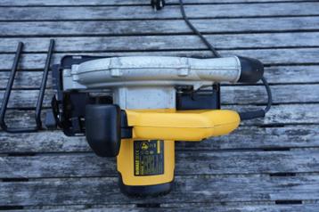 Dewalt cirkelzaag, Doe-het-zelf en Bouw, Gereedschap | Zaagmachines, Ophalen, Gebruikt, Cirkelzaag, Dewalt