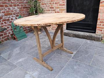 Wijntafel- table vigneron-tafeltje  antiek beschikbaar voor biedingen