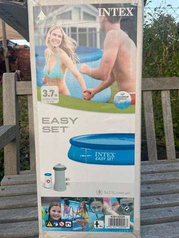 intex zwembad  beschikbaar voor biedingen