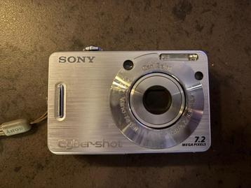 Sony DSC-W70 digitale fotocamera beschikbaar voor biedingen