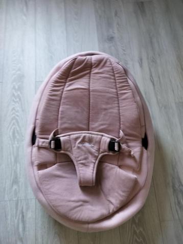 Kinder /baby poefje  beschikbaar voor biedingen