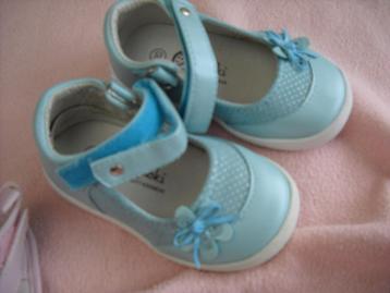 kidoki-schoentjes-mooie staat- als nieuw-maat 20-1euro, Kinderen en Baby's, Ophalen, Zo goed als nieuw