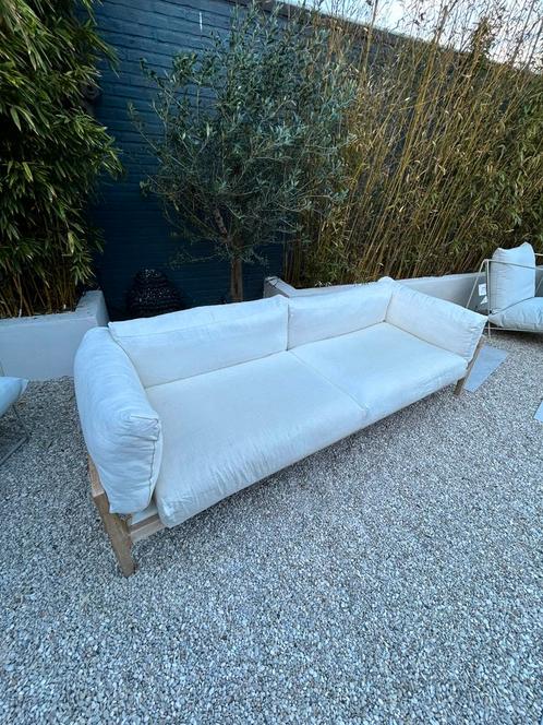 Witte stoffen loungezetel - Ibiza stijl (maison du monde), Huis en Inrichting, Zetels | Zetels, Ophalen