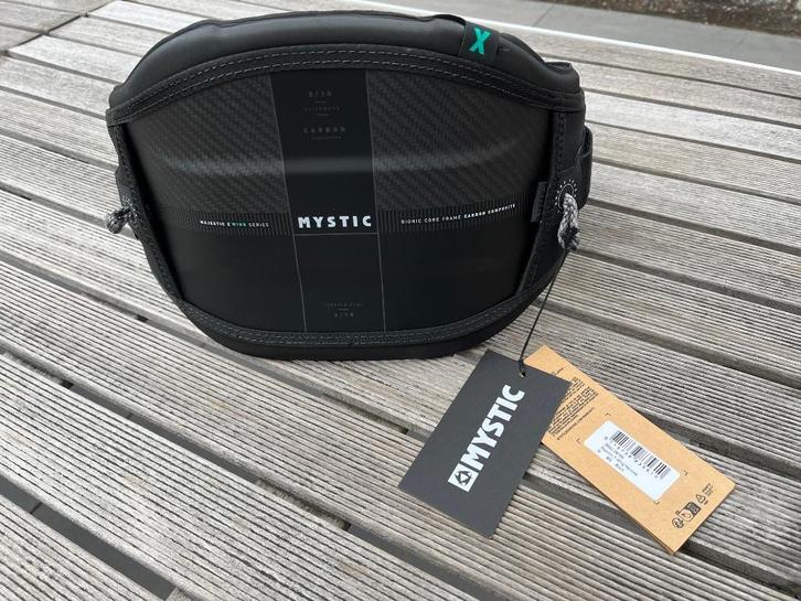 Wing Harness Mystic Majestic X Carbon (Medium), Watersport en Boten, Wingsurfen, Nieuw, Wingsurf-onderdelen, Ophalen of Verzenden
