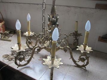 kroonluchter beschikbaar voor biedingen