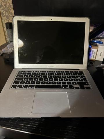 Macbook Air 2017, Moins de 2 Ghz, Utilisé, Azerty, 128 GB ou moins
