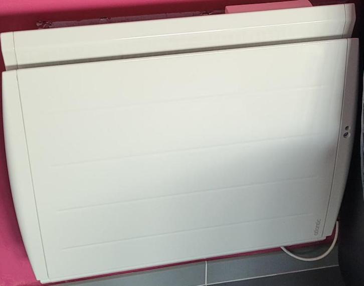 Radiateur électrique, Bricolage & Construction, Chauffage & Radiateurs, Comme neuf, Radiateur, 800 watts ou plus, 30 à 80 cm, 60 à 150 cm