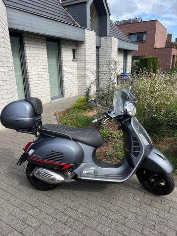 Vespa gts super 300cc beschikbaar voor biedingen