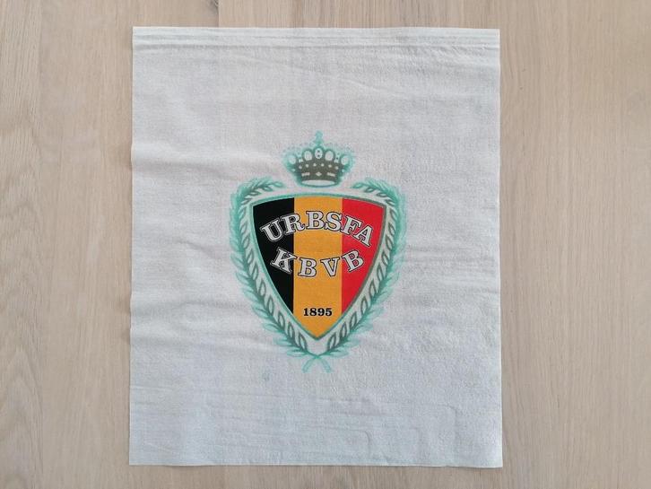 Thomas Cook Airlines Belgium Headrestcover URBSFA KBVB 1895, Verzamelen, Sportartikelen en Voetbal, Zo goed als nieuw, Overige typen