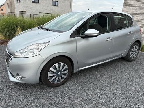 Peugeot 208 1.2 95dkm 2013, Auto's, Peugeot, Particulier, Centrale vergrendeling, Elektrische ramen, Benzine, Euro 5, Stadsauto