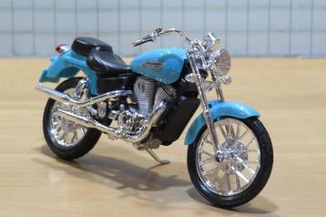 Honda VT1100c c2 Shadow 1:18 los beschikbaar voor biedingen