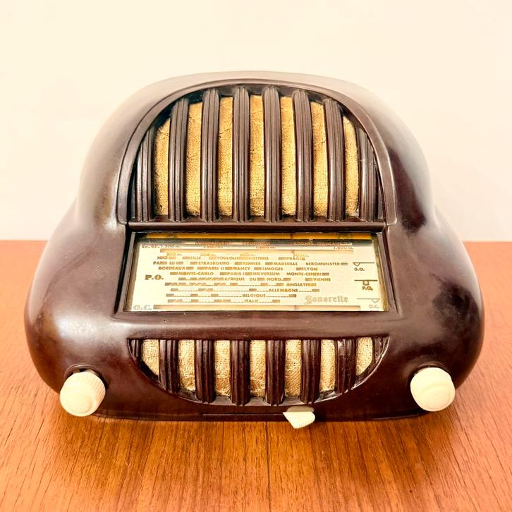 ART DECO BUIZENRADIO SONORA SONORETTE 50 VINTAGE 1953 RARE, Antiek en Kunst, Antiek | Tv's en Audio, Verzenden
