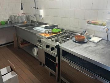 meubelair en inrichting horecazaak, keuken frigo s toog