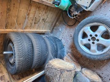 2 sets winter banden  beschikbaar voor biedingen