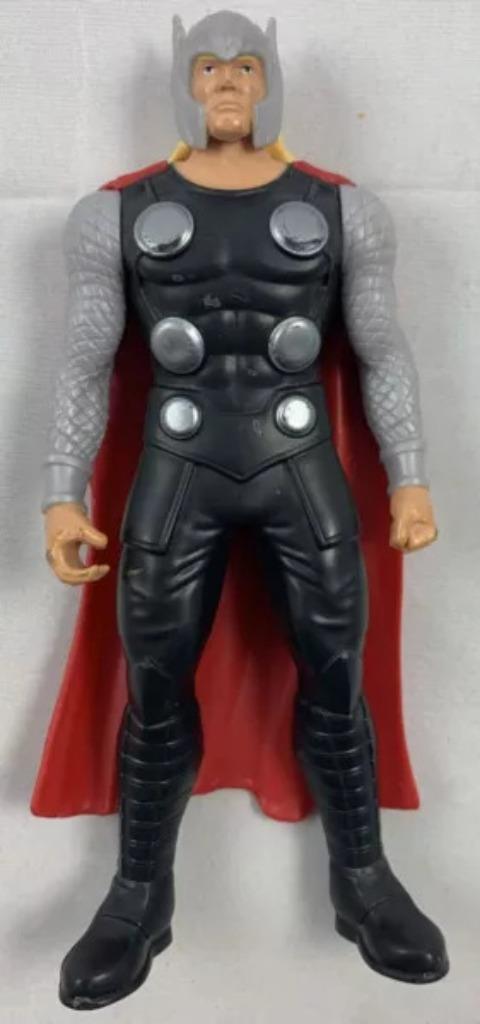 Marvel Thor Hasbro Avengers figuur Superhelden 15 cm 2016, Kinderen en Baby's, Speelgoed | Actiefiguren, Zo goed als nieuw, Verzenden