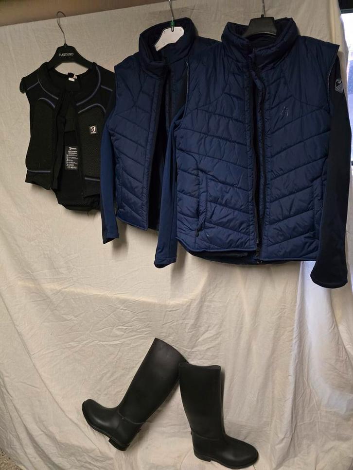 Paardrijden ensemble te koop, kledij, helmen, laarzen, Hobby en Vrije tijd, Overige Hobby en Vrije tijd, Zo goed als nieuw, Ophalen