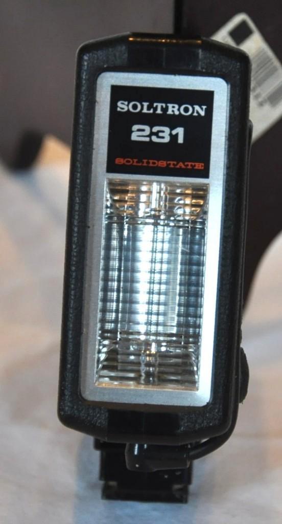 flash photo soltron 231, Verzamelen, Foto-apparatuur en Filmapparatuur, Flitser, Ophalen of Verzenden