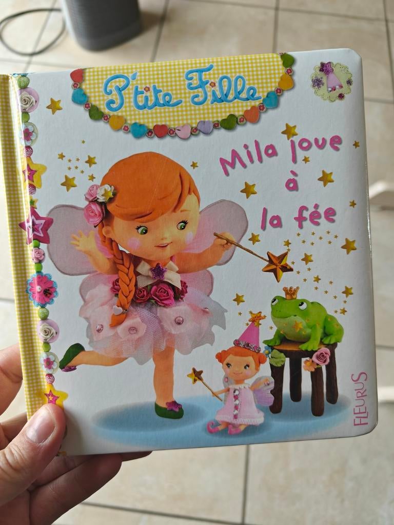 Livre P'tite fille Mila joue à la fée, Enlèvement ou Envoi