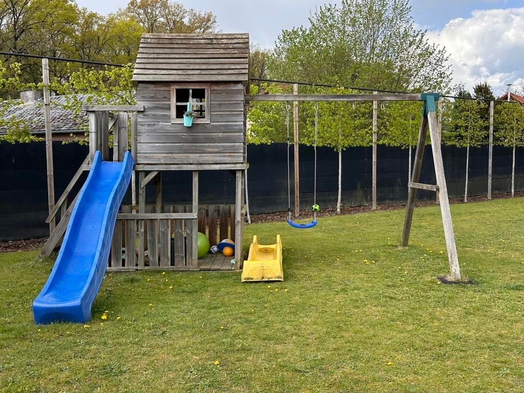 Speelhuisje met schommel, Enlèvement, Utilisé, Bac à sable