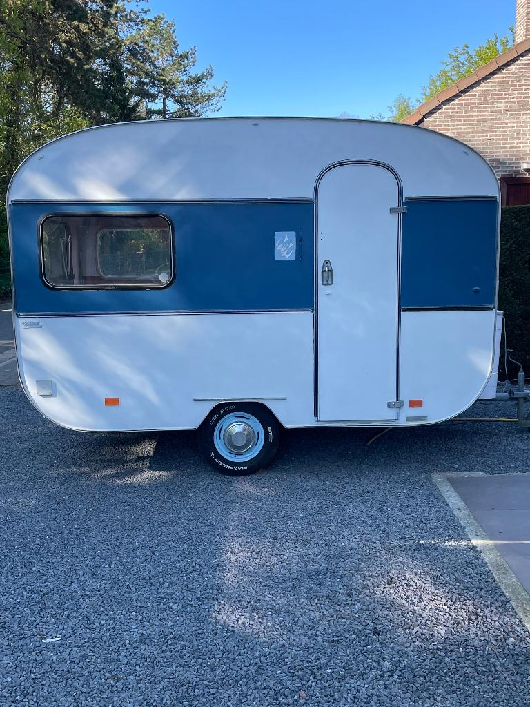 Caravan begin jaren 60 750 kg, Particulier, Knaus
