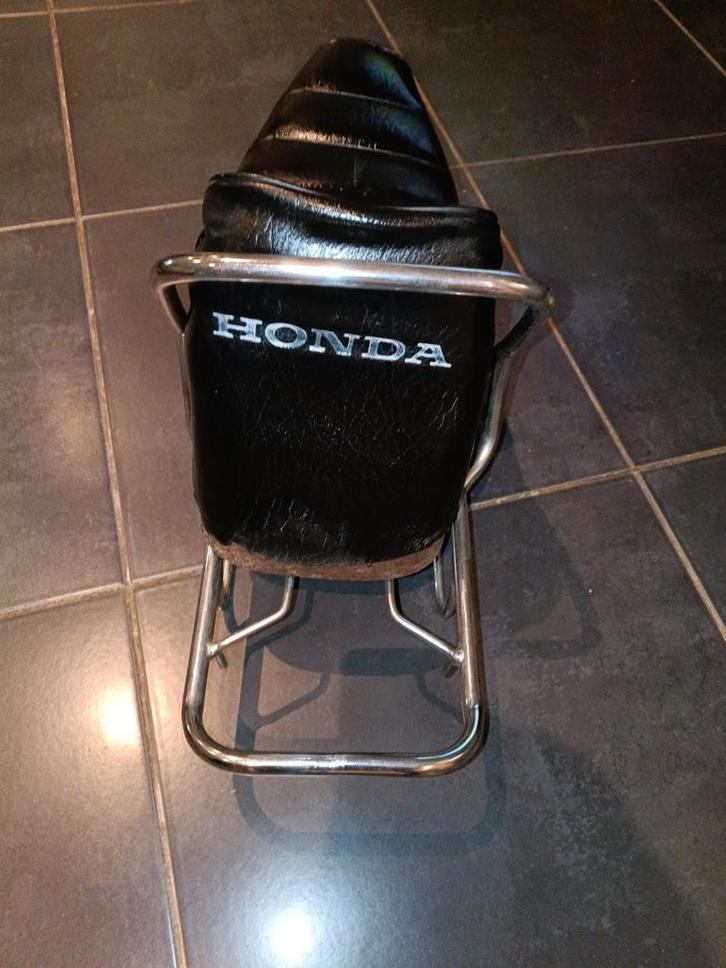 Chopper Zadel met chrome rek vr honda camino chopper, Fietsen en Brommers, Brommeronderdelen | Oldtimers, Zadel, Ophalen