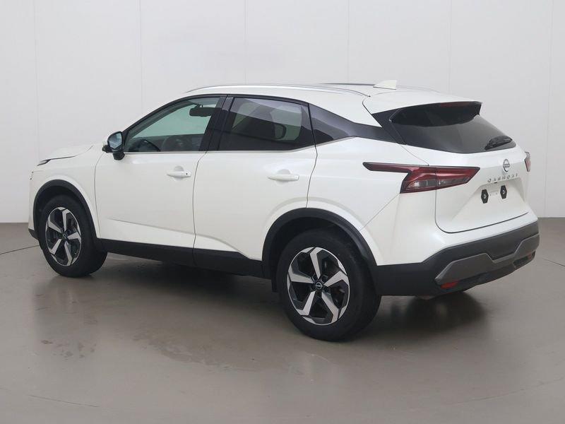 Nissan Qashqai 1.3 dig-t n-connecta xtronic 158 AT, Auto's, Nissan, Gebruikt, 4 cilinders, Overige bekleding, Bedrijf