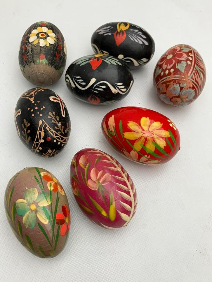 8 Pysanky handbeschilderde paaseieren (Oekraïne), Verzamelen, Speldjes, Pins en Buttons, Gebruikt, Stad of Land, Ophalen of Verzenden
