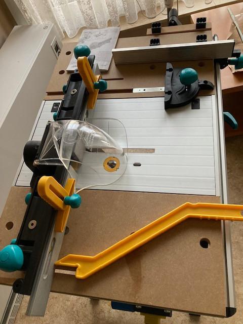 Établi multifonction Wollcraft, Bricolage & Construction, Établis, Neuf, 70 à 120 cm, Étau, Rabattable, Enlèvement