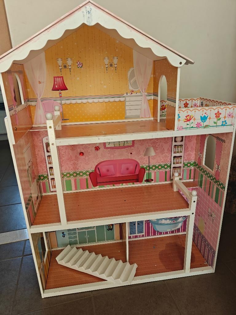 Groot poppenhuis, Enlèvement, Utilisé, Maison de poupées