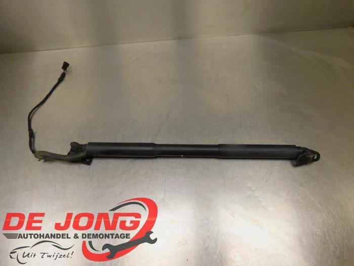 Gasdemper links-achter van een BMW 3-Serie, Gebruikt, -, -, Ophalen of Verzenden