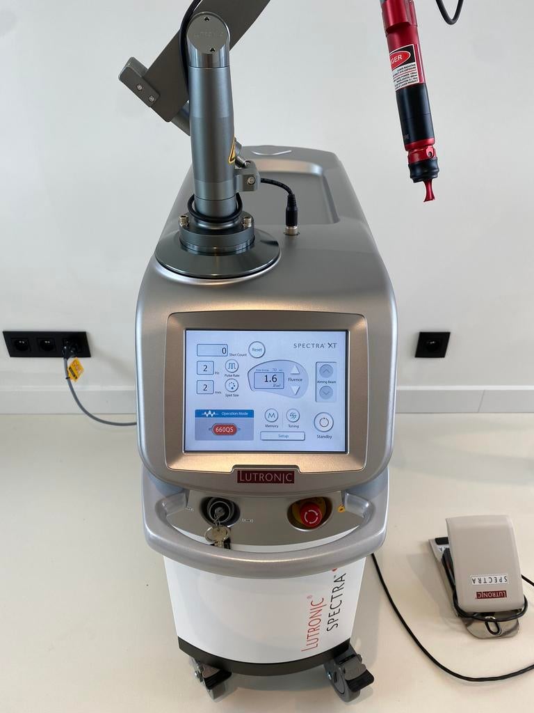 Q-SWITCHED ND-YAG LASER LUTRONIC SPECTRA XT, Ophalen, Zo goed als nieuw