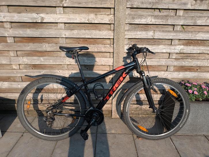 Trek Marlin 4, Fietsen en Brommers, Fietsen | Jongens, Gebruikt, 26 inch of meer, Versnellingen, Ophalen