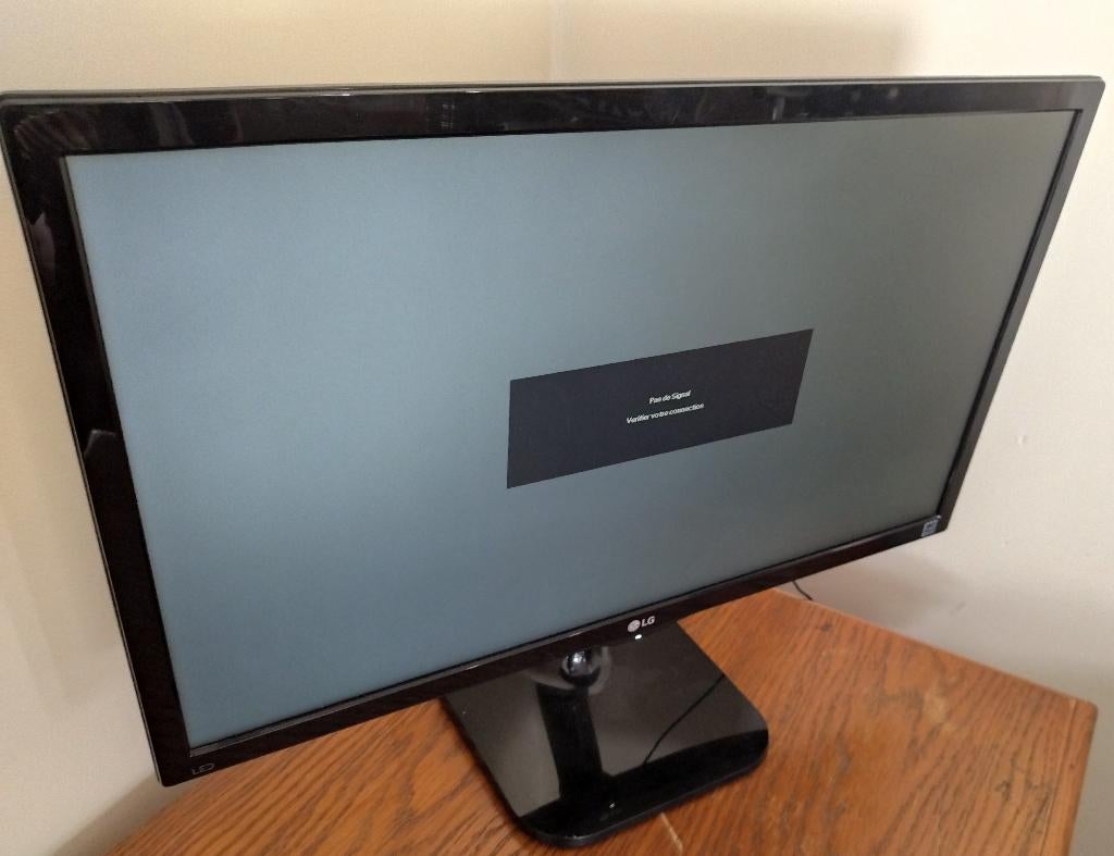 LG 24M47VQ-P Monitor 24", Computers en Software, Monitoren, Gaming, Gebruikt, Kantelbaar, HDMI
