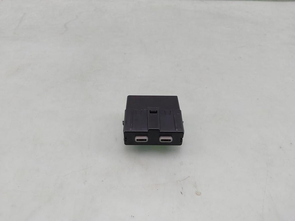 AUX/USB POORT Skoda Scala (01-2019/-) (|3G5035954A|), Dhr. J. Ham, Gebruikt, Administratie@autoham.nl, Skoda