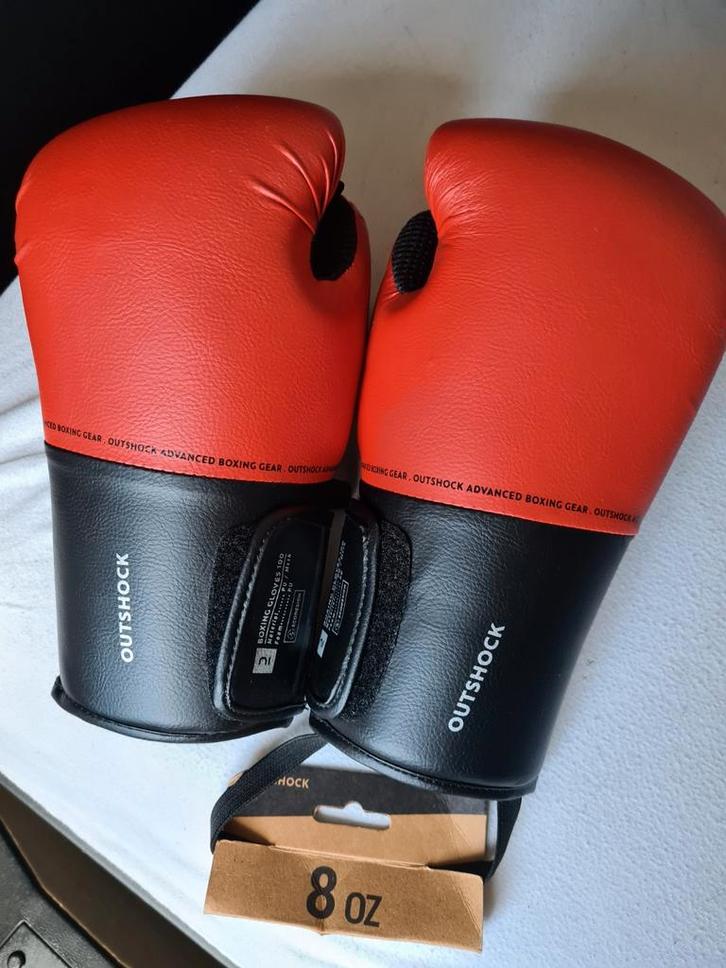 Box handschoenen en windel. NOOIT GEBRUIKT!!!, Sport en Fitness, Boksen, Bokshandschoenen, Ophalen