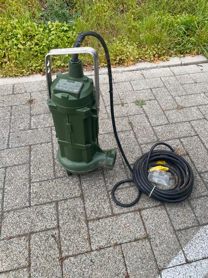 Dompelpomp DAB, Articles professionnels, Machines & Construction | Pompes & Compresseurs, Enlèvement
