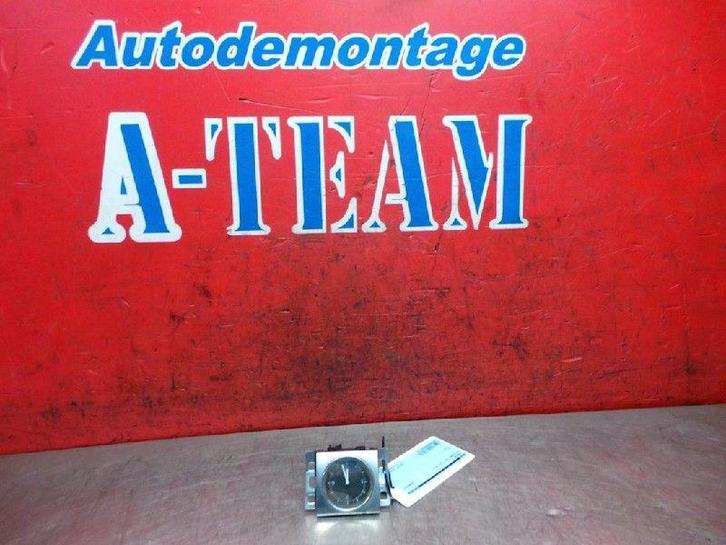 KLOK Volkswagen Passat Variant (365) (3AA919204), Auto-onderdelen, Overige Auto-onderdelen, Volkswagen, Gebruikt