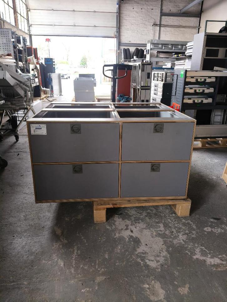 Tiroir de sol (2530) L 142 W 122 H 66 €499, Autos : Divers, Accessoires de voiture, Comme neuf, Enlèvement