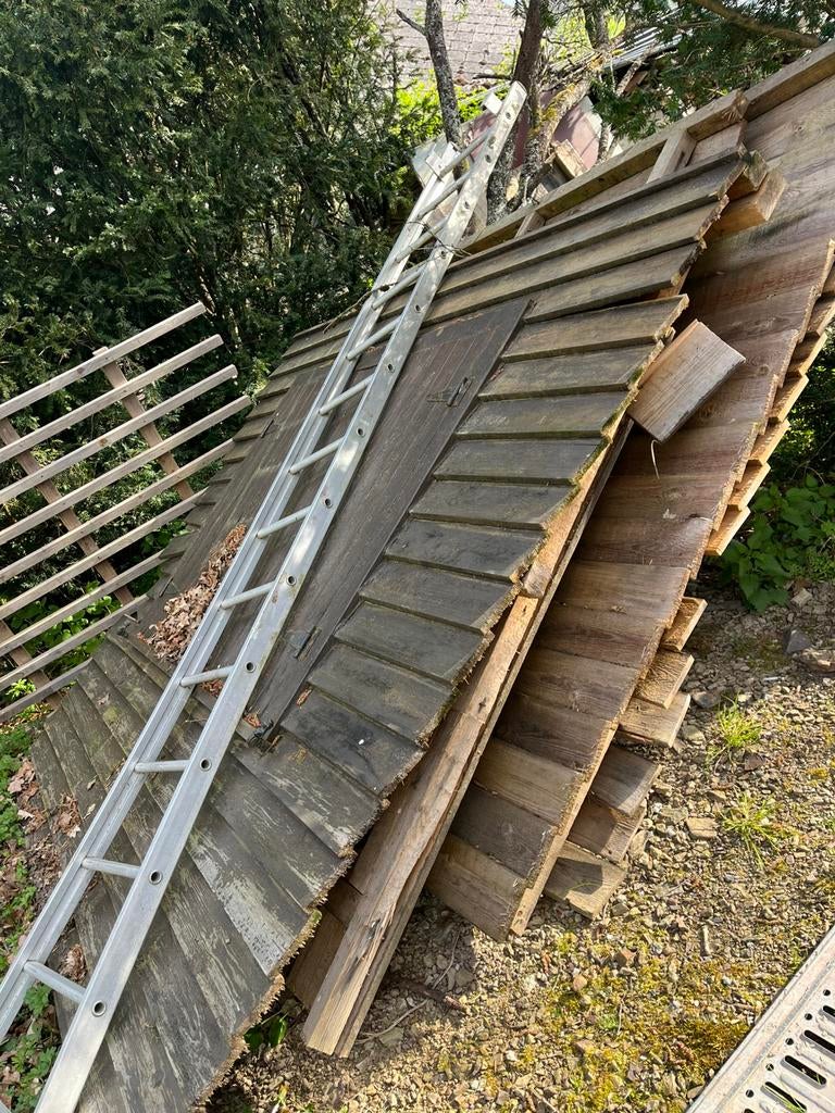 Démolition gratuite de l'ancien chalet, Autres essences de bois, Enlèvement, Utilisé, Imprégné