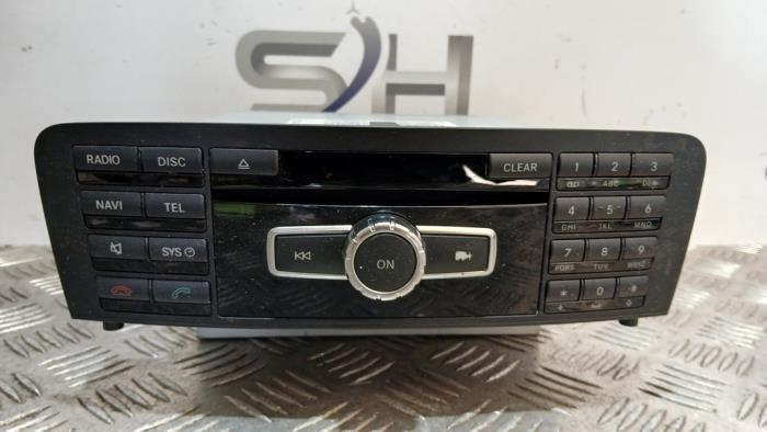 Système navigation d'un Mercedes A-Klasse, Autos : Pièces & Accessoires, Électronique & Câbles, Mercedes-Benz, Utilisé, 3 mois de garantie