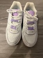 sneakers, Wit, Ophalen of Verzenden, Zo goed als nieuw, Sneakers