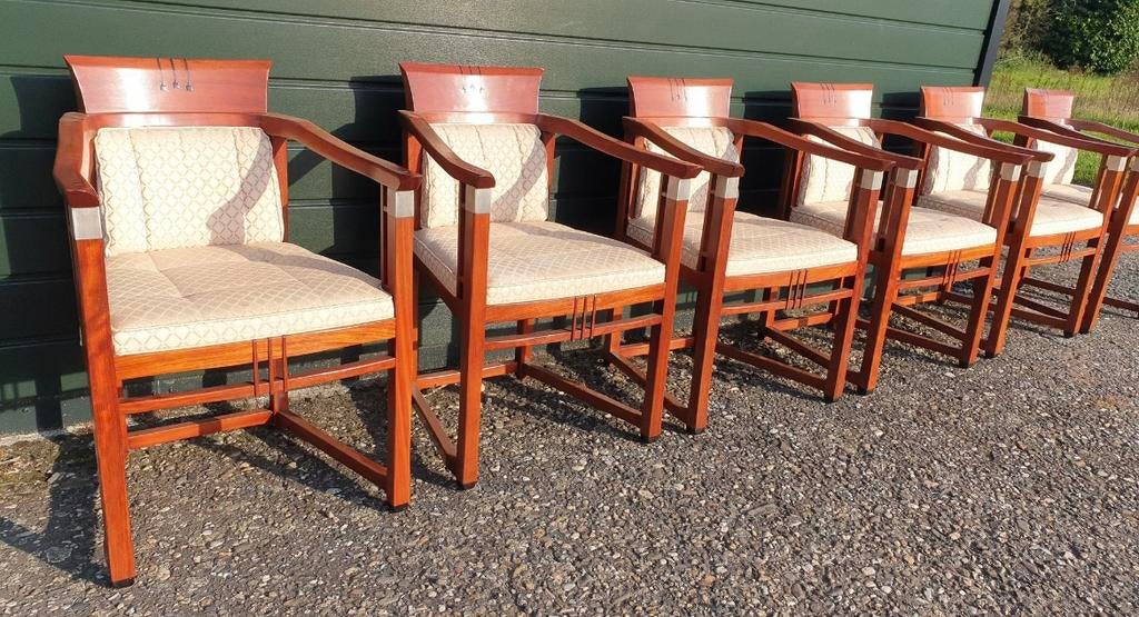 Schuitema eetkamer stoelen, Ophalen