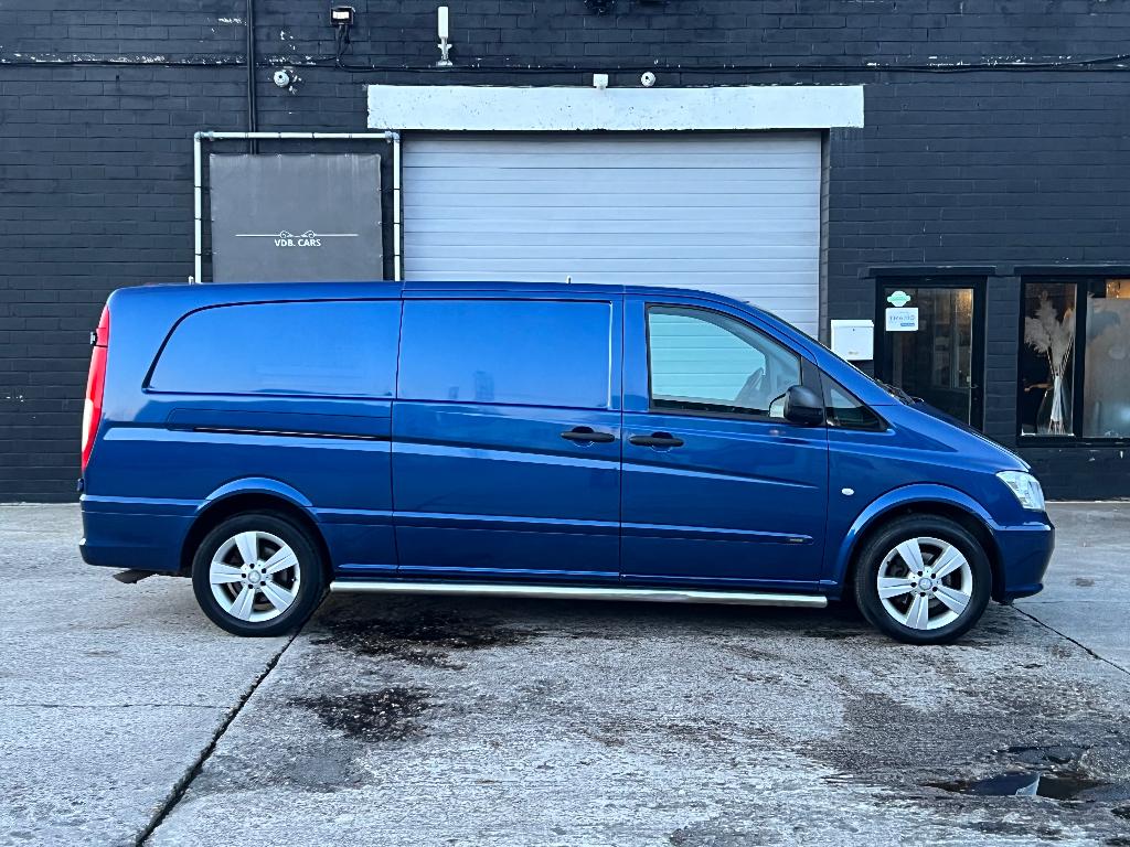 Mercedes vito L3 / AUTOMAAT / 108,000km / 3zit, Auto's, Bestelwagens en Lichte vracht, Automaat, Mercedes-Benz, Bedrijf, Diesel