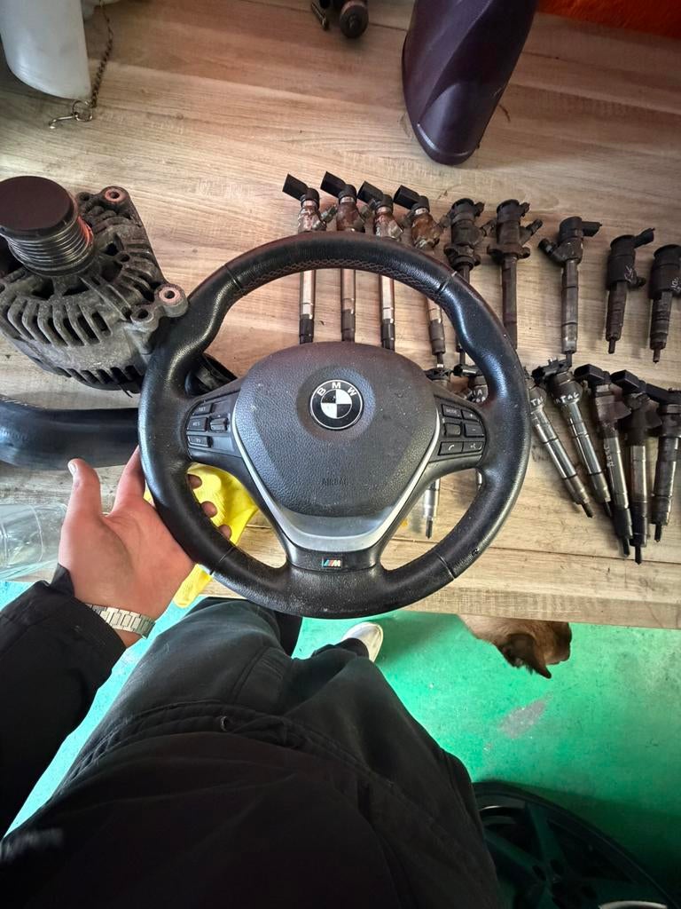 Volant bmw pack m f20, Tickets & Billets, Loisirs | Parcs d'attractions