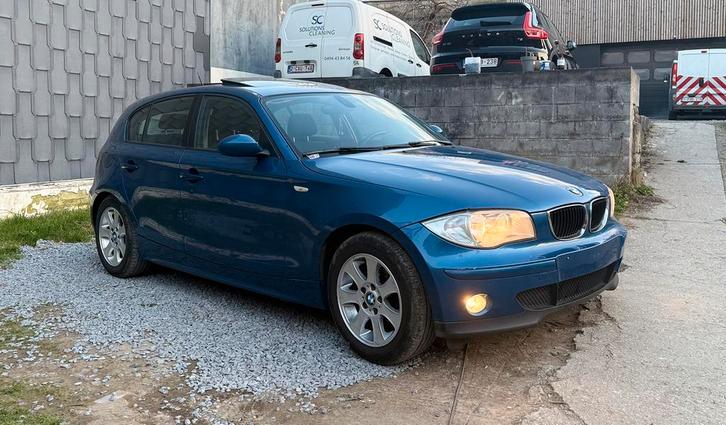 bmw 116 essence 1.6L Anne 2006 avec 210.000 km, Auto's, BMW, Particulier, 1 Reeks, Centrale vergrendeling, Open dak, Radio, Benzine