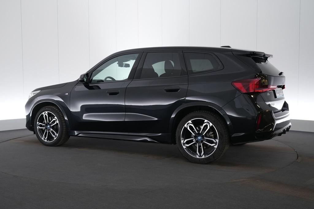 (2ECD202) BMW IX1, Autos, BMW, Cuir et Alcantara, Electronic Stability Program (ESP), Entreprise, Carnet d'entretien